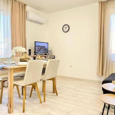 Central Apartment For 4 Guests Next To State Opera Stara Sagora Exterior foto